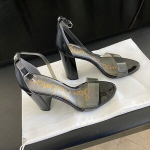 Chunky 4" Heel 8 1/2 Sandal in Smoke/Black